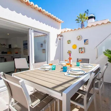 Casa Colmeia - Charming 2-bedroom Hébergement de vacances *