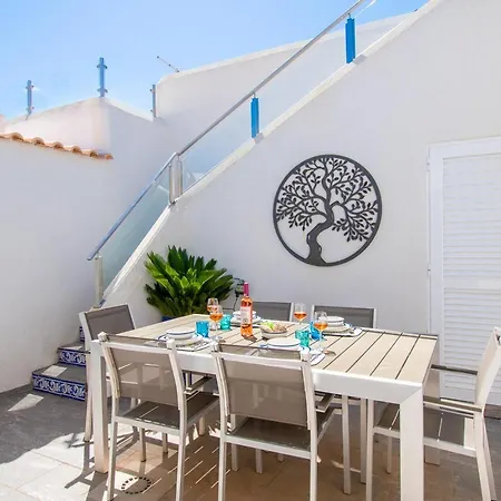 Casa Colmeia - Charming 2-bedroom