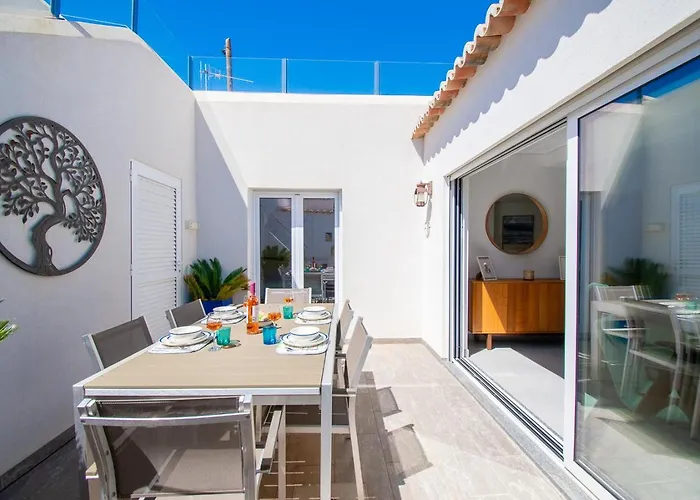 Casa Colmeia - Charming 2-bedroom *