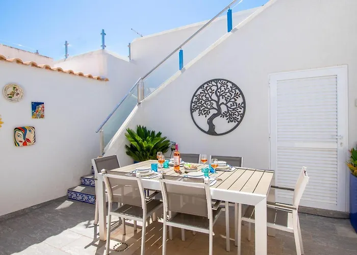Casa Colmeia - Charming 2-bedroom